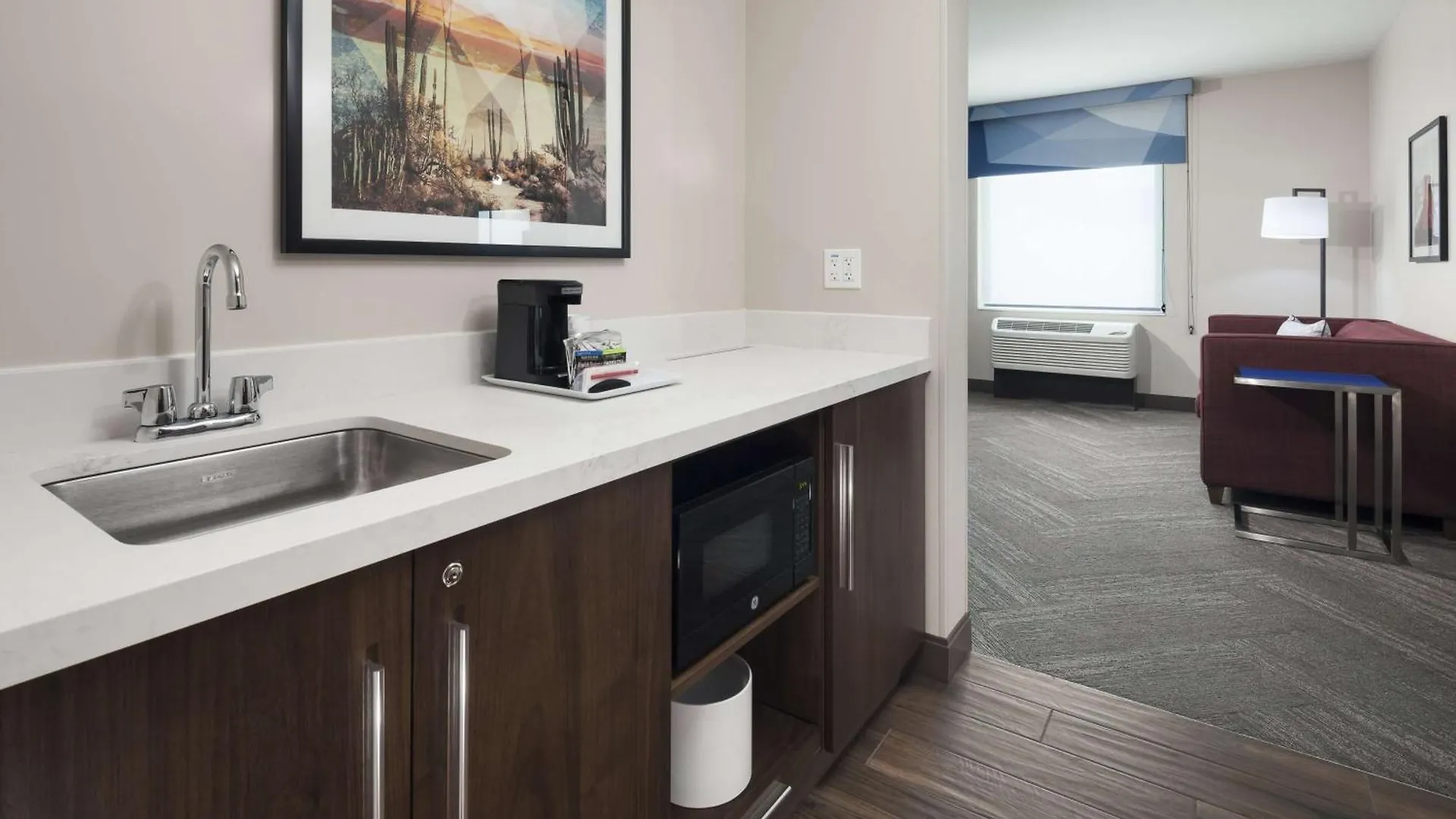Hampton Inn & Suites Phoenix Downtown